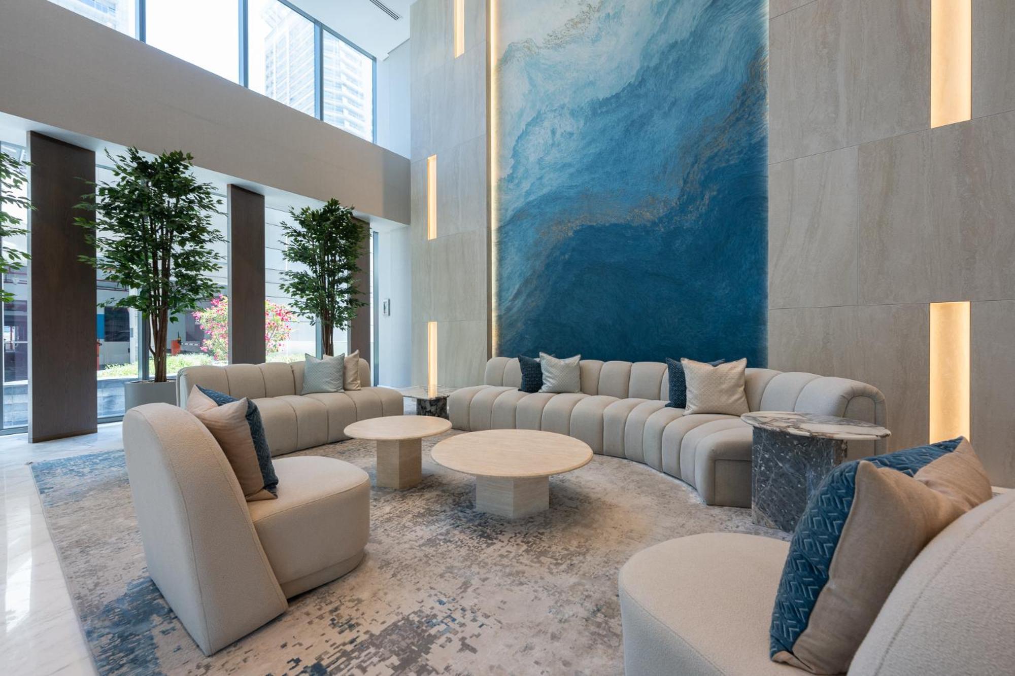 Contemporary 2-bedroom In Silverene * Dubai