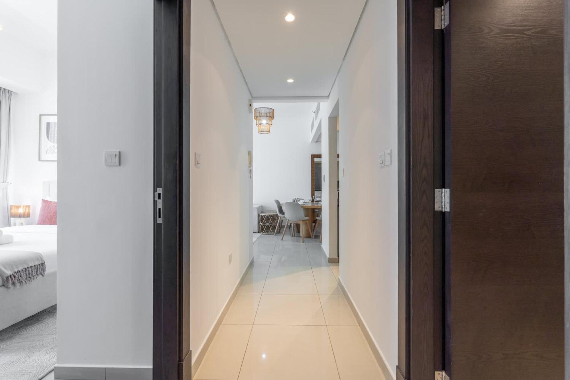 Contemporary 2-bedroom In Silverene Apartment Dubai